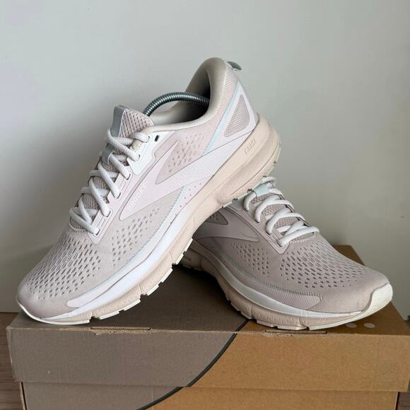Brooks Trace 3 Crystal Grey/Blue Glass/White Women Sneakers- SZ 9.5